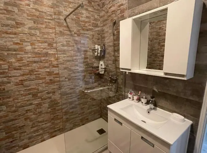 Edificio Safira Da Rocha *